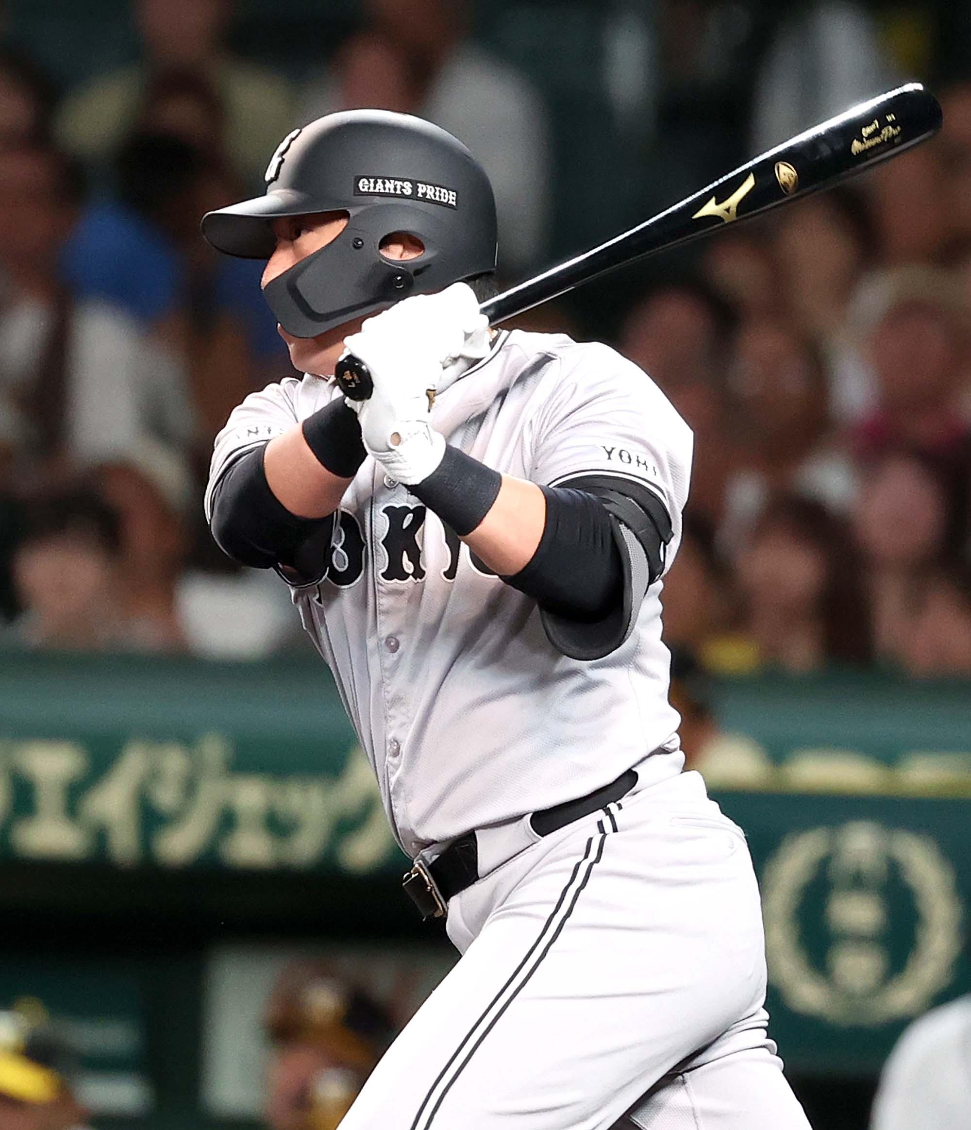 極美品 希少 読売ジャイアンツ 巨人 長野久義 刺繍 ビジターユニフォーム M 極美品 希少 読売ジャイアンツ 巨人 長野久義 刺繍 ビジターユニフォーム M