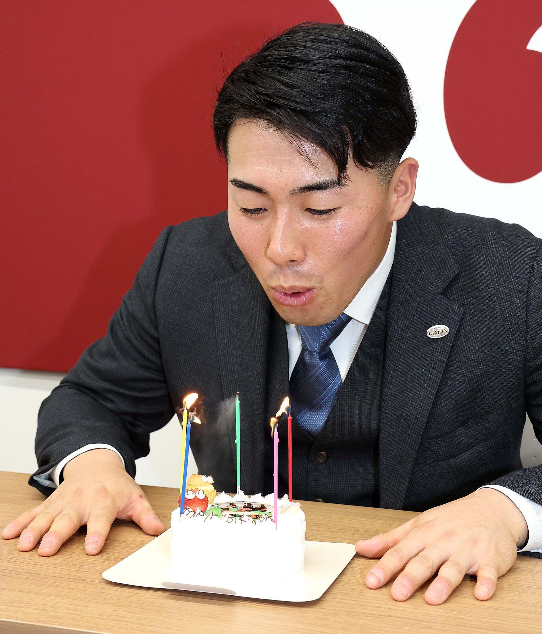 浅野選手、門脇選手、萩尾選手、泉投手ら10選手が契約更改