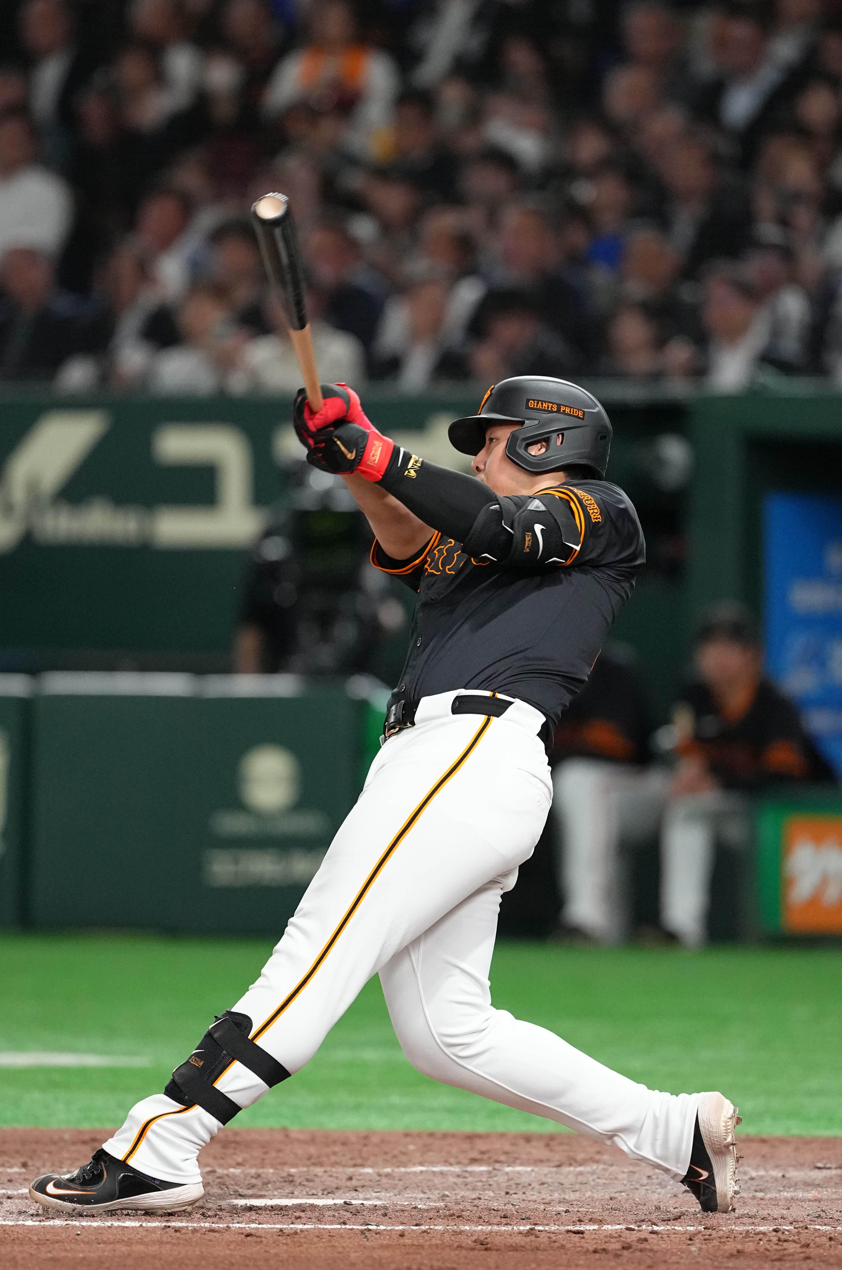 5月ヒーローズプレートチャリティーオークション 特別版を含む10点を